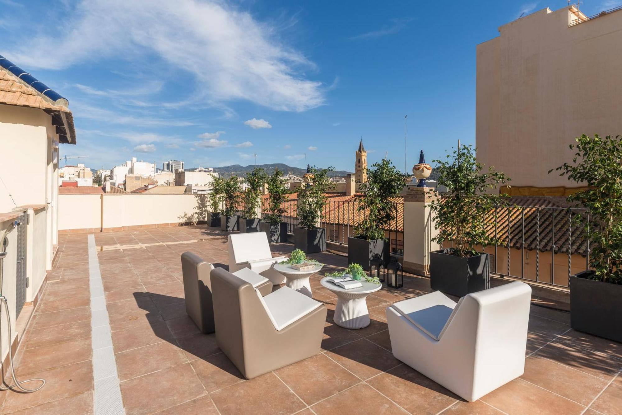 Homeclub Malaga Retreat With Rooftop Terrace Marmoles I *